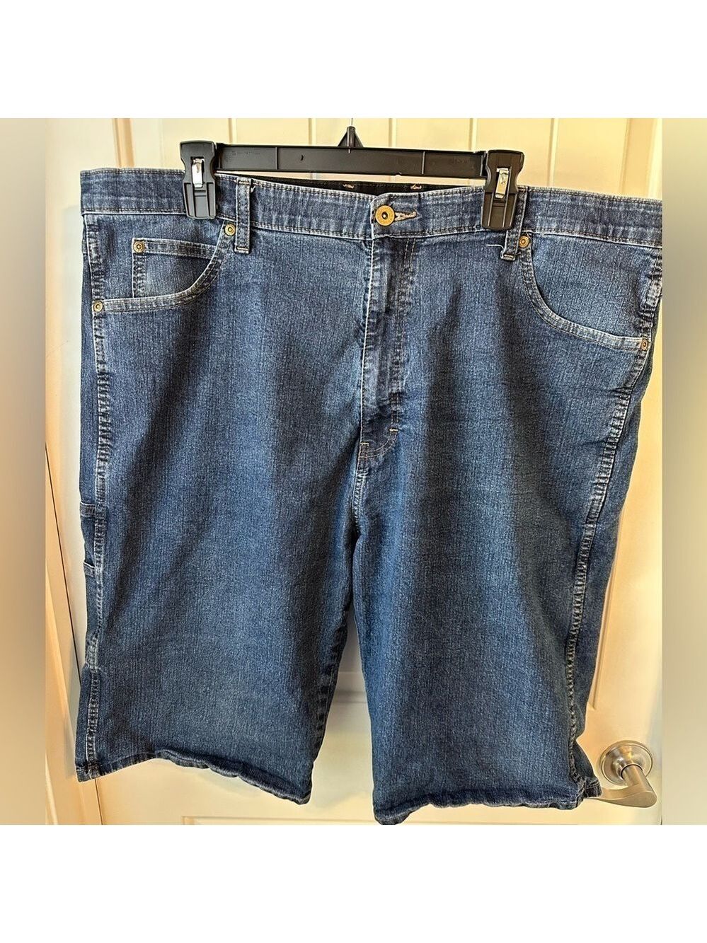 Dickies, Genuine Men’s Flex Denim shorts, size 42, featuring Elastic Waistband
